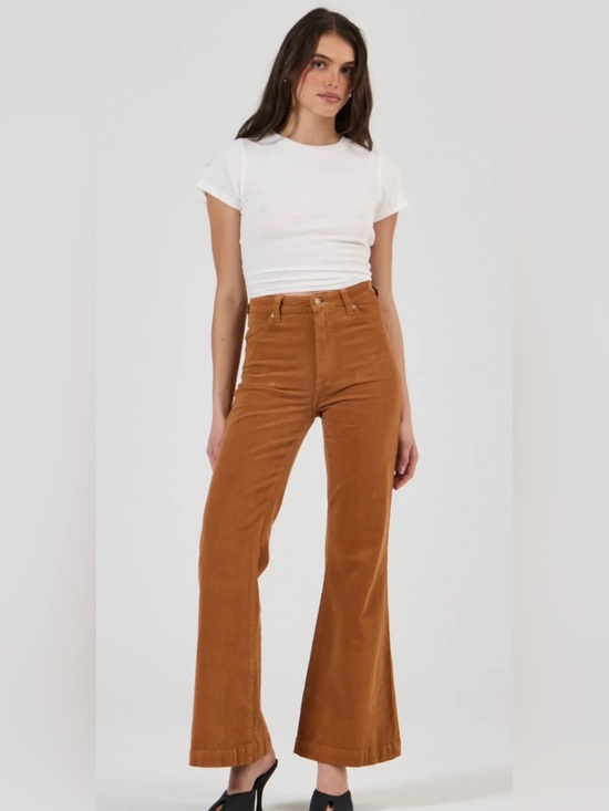 ROLLA'S Denim - ROLLA'S Retro-style High-Rise Flared Corduroy Pants in Caramel Size 26” Waist